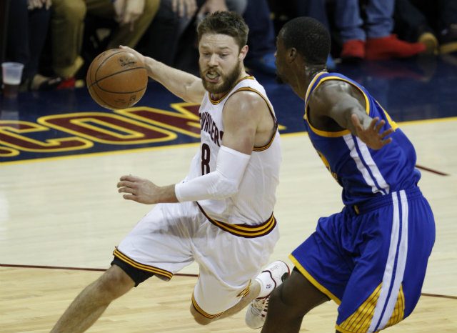 Aussie Dellavedova among trio with offer from Cavs