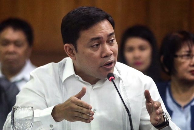 Mark Villar says P75 billion in DPWH budget not ‘insertion’