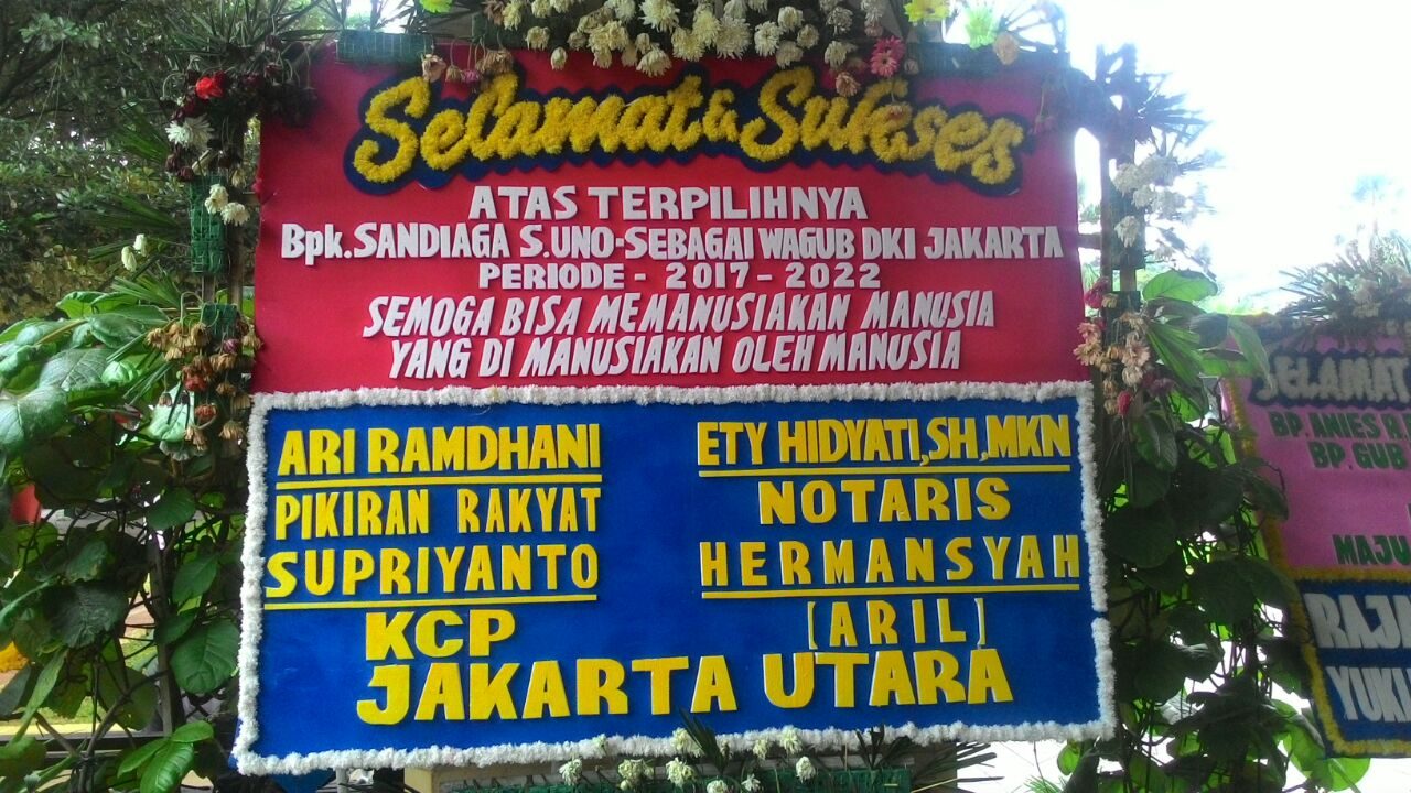 Salah satu papan bunga di Balai Kota DKI Jakarta, Rabu (18/10). Foto oleh Ananda Nabila/Rappler 