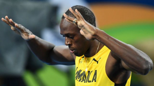 Usain Bolt sprints to third straight Olympic 200m title