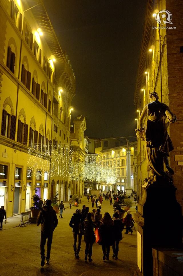 WONDERLAND. Take a magical stroll through Florence's streets at night but don't forget your coat!  