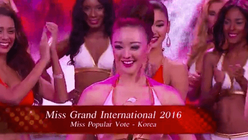 Miss Korea memenangkan kategori Miss Popular Vote dan langsung melaju ke babak 10 besar. Foto dari screen capture Facebook Live MGI 2016. 