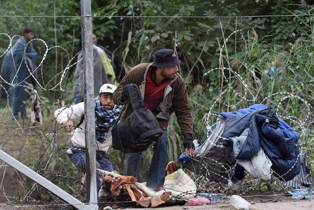 Hungary has completed barbed-wire barrier on border with Croatia – ministry