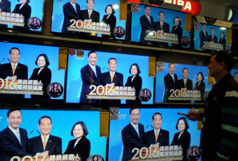 Taiwan arrests 45 in election gambling ring