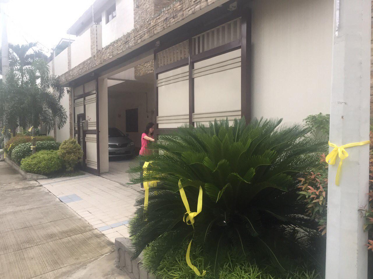 WELCOME HOME. Aquino's house in Times Street was renovated. He earlier said he has yet to see the newly renovated house, as it was his sister Pinky who supervised it. Photo by Jee Geronimo/Rappler 
