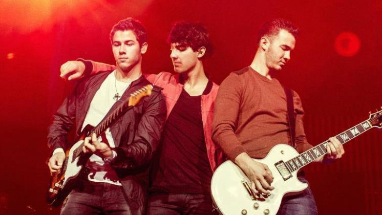 SOS! The Jonas Brothers may be reuniting