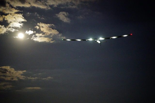 Solar plane powers on over Atlantic after turbulence