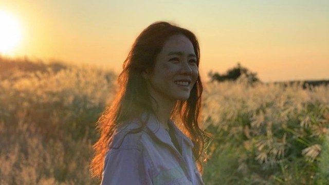 HOLLYWOOD DEBUT? The 'Crash Landing on You' actress is in talks to star in a Hollywood production. Photo from Son Ye-jin's Instagram  