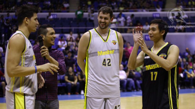 GAME FACE. L to R, Marc Pingris, Kevin Love, and Chris Tiu at center court before the exhibition game. Photo by Josh Albelda/Rappler