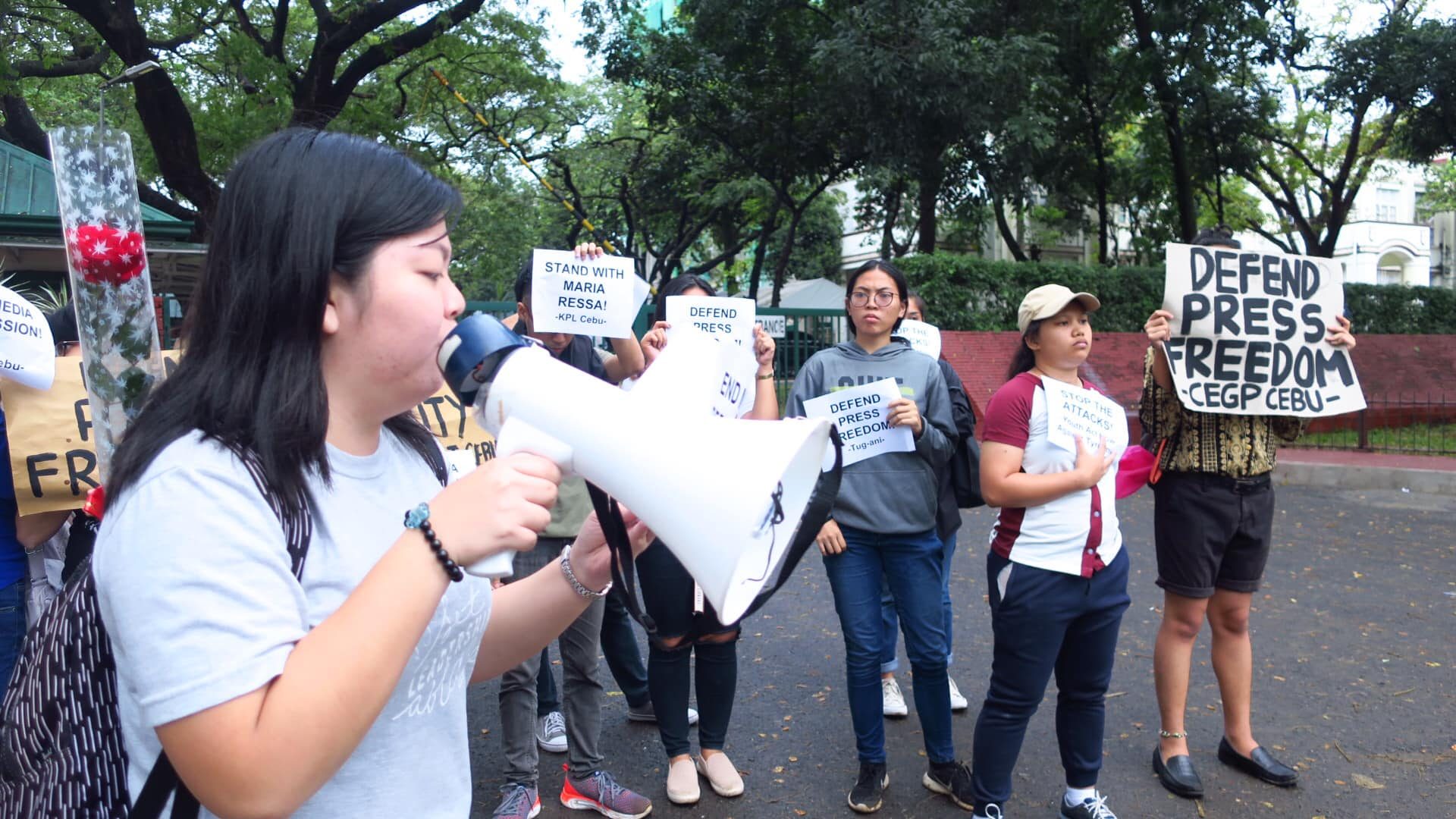 STOP THE ATTACKS. CEGP Cebu holds a protest action at the UP Cebu entrance gate to urge people to stand with Maria Ressa on February 14, 2019. Photo from CEGP Cebu 