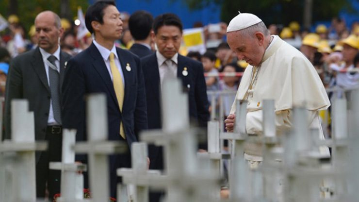 Pope Francis prays for aborted infants in S. Korea disability center