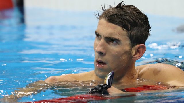 Michael Phelps sets the stage for Olympic finale