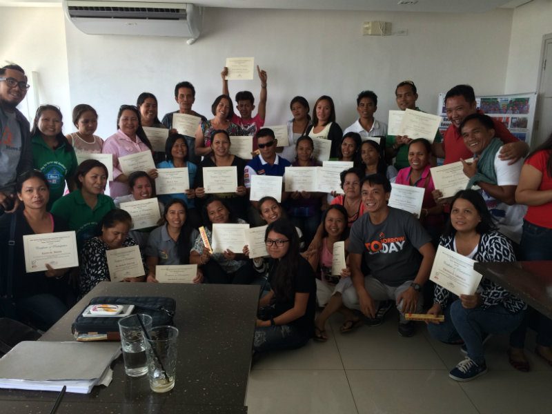 Iloilo Movers conduct citizen journalism training for Yolanda survivors