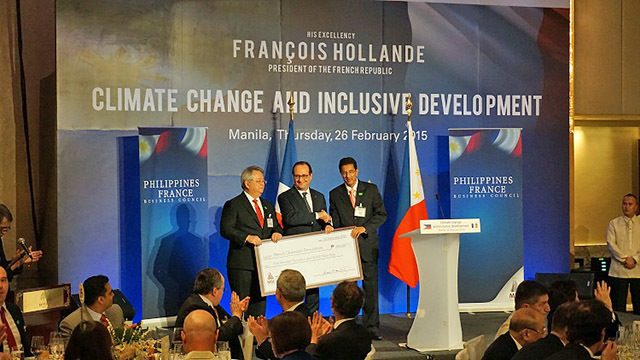 AWARENESS. Pushing climate change awareness is one of the primary reasons for French President François Hollande's state visit to the Philippines in February 2015. File photo  