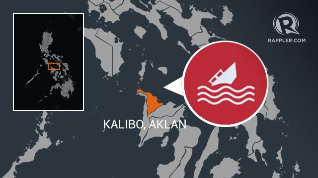 Boat capsizes off Kalibo, 5 fishermen rescued