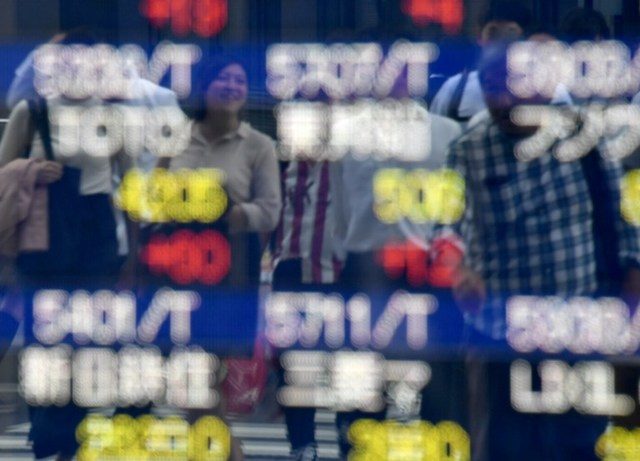 Tokyo stocks dive more than 5% on fears over U.S. economy