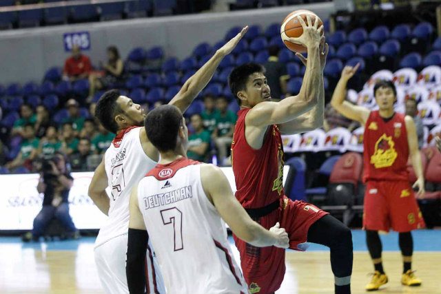 BREAK OUT. Barako Bull looks to move past its quarterfinals finishes and go farther in the playoffs. Leading them is JC Intal fresh off his Gilas Pilipinas run. File Photo from PBA Images 