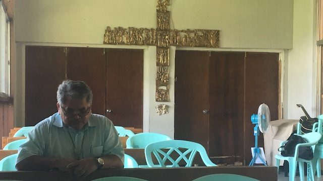 WATCH: A prayer for Marawi’s hostaged priest