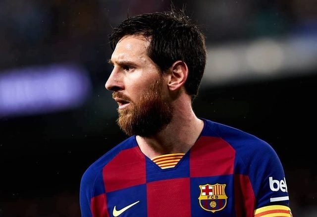 Messi confirms pay cut for Barcelona players, criticizes board