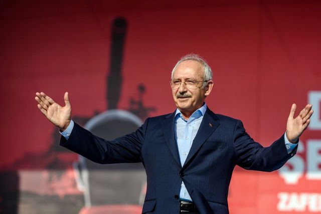Turkey opposition chief unharmed after convoy fired on