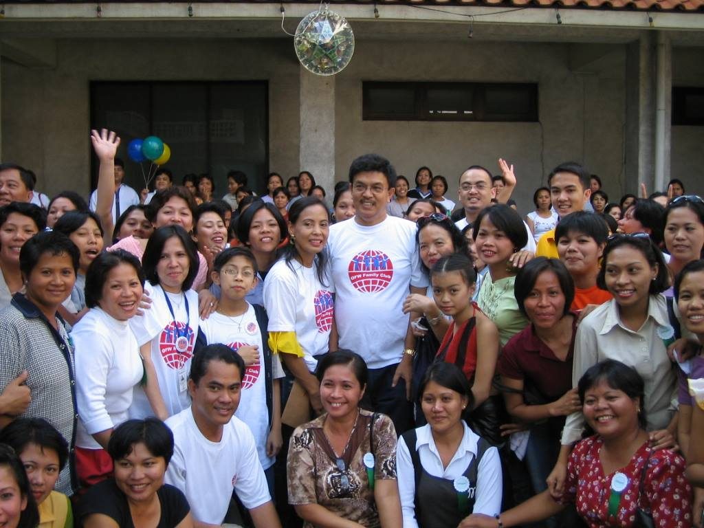 HELPING OFWS. This photo shows the OFW Family Club during its early years. The club has now grown to 2 million card-bearing members worldwide.  