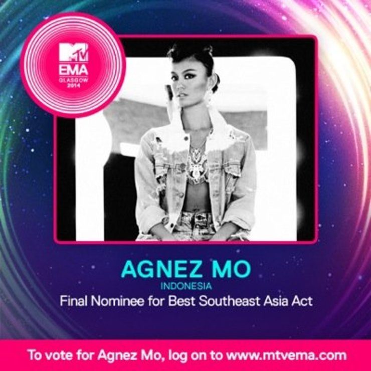 GOING INTERNATIONAL. Berkat single terbarunya 'Coke Bottle', Agnez Mo masuk nominasi Best Southeast Asia Act di ajang MTV Europe Music Awards 2014. Foto oleh @agnezmo/Twitter