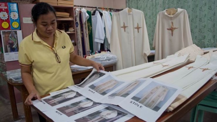 The women behind the Pope’s new clothes