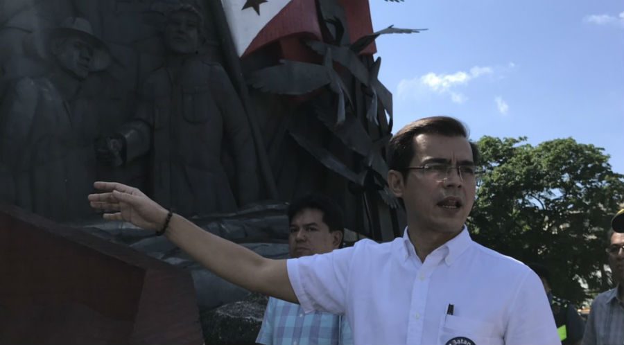 ‘Amoy tae!’ Isko Moreno laments state of Bonifacio Monument