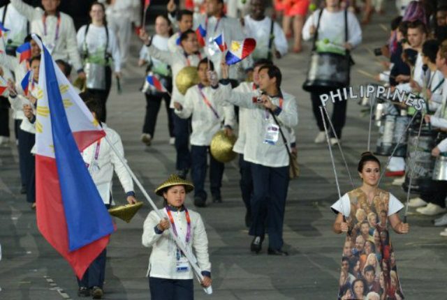 THROWBACK: Hidilyn Diaz carries PH flag at 2012 Olympics