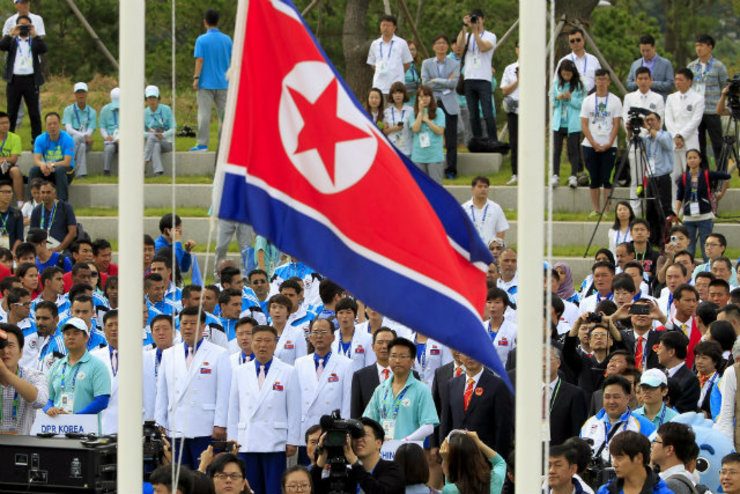 North Korea gets big cheers at Asian Games opening