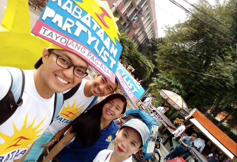 Kabataan kicks off campaign with selfies, hashtag