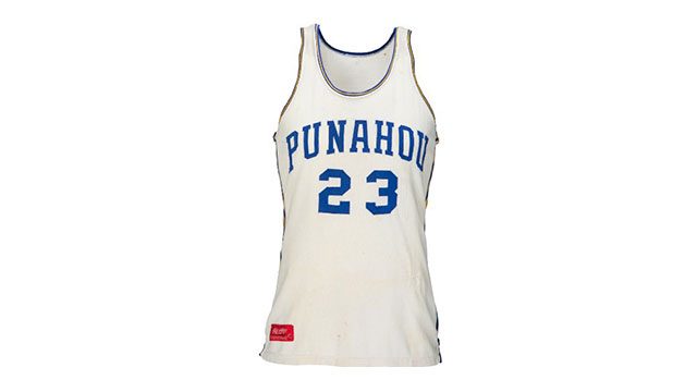 Obama basketball jersey sells for $120,000