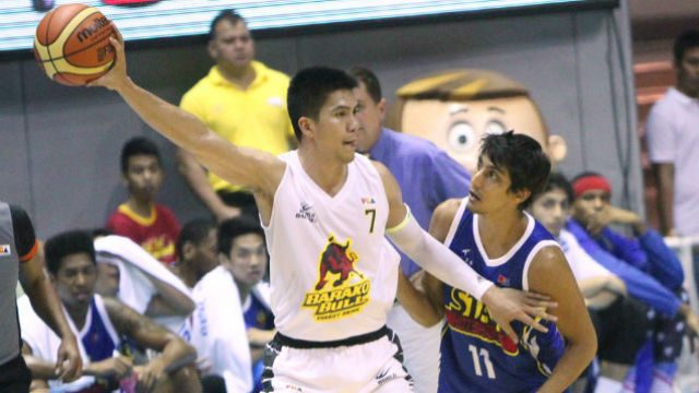 JC Intal signs one-year extension with the Barako Bull Energy Cola