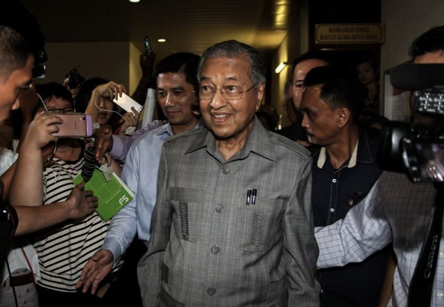 Malaysia abuzz as old foes Mahathir, Anwar join hands