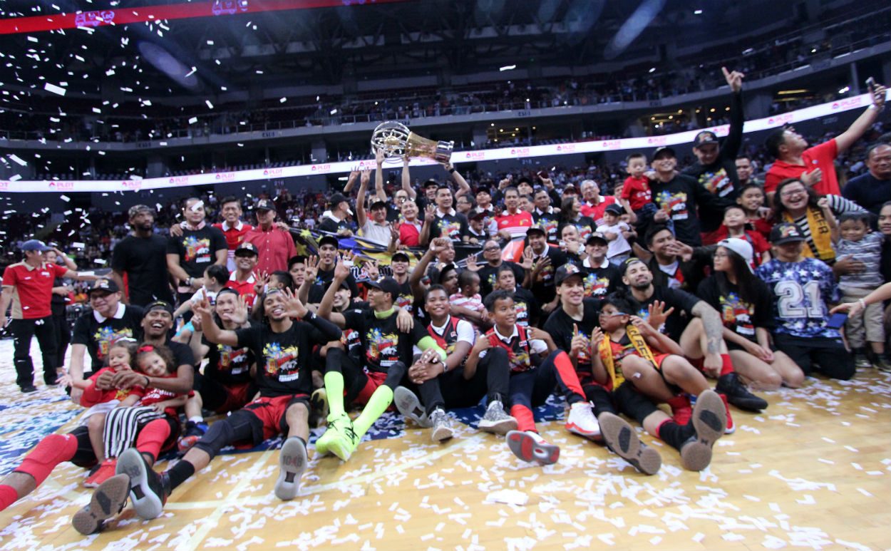 CHAMPS. The San Miguel Beermen enter the history books as the only team in the 43 years of the PBA to win the Philippine Cup championship for 4 straight years. Photo by PBA Images 