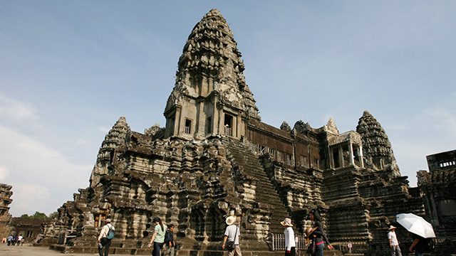 French tourists arrested for nude photos at Cambodia’s Angkor