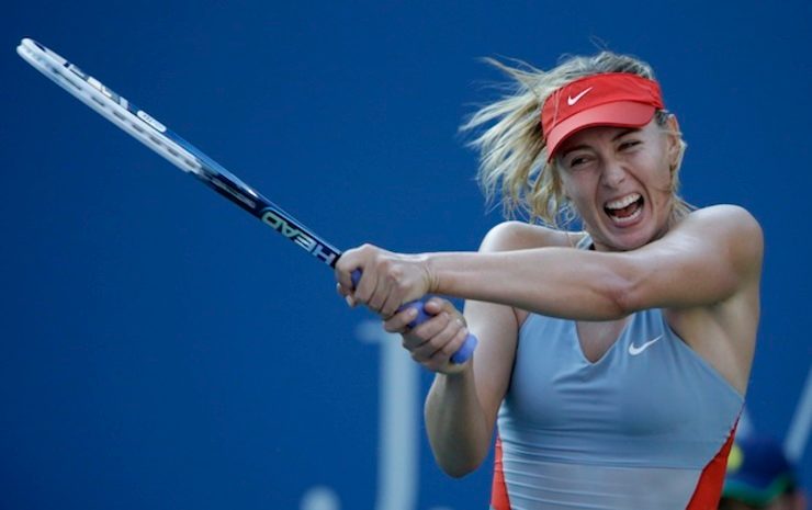 Sharapova, Wawrinka reach US Open third round