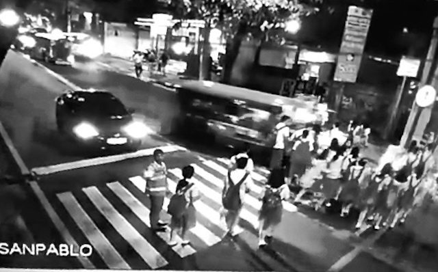 14-year-old dead, 7 hurt as jeepney runs over students in Makati