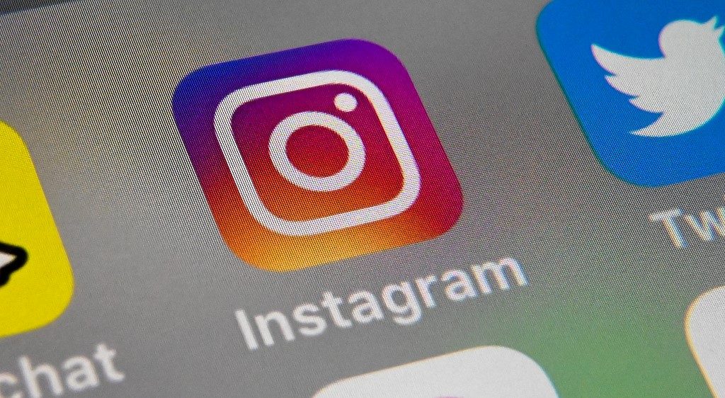 Instagram expands fact-checking globally