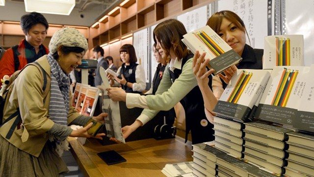 Murakami’s new book unveiled in Japan