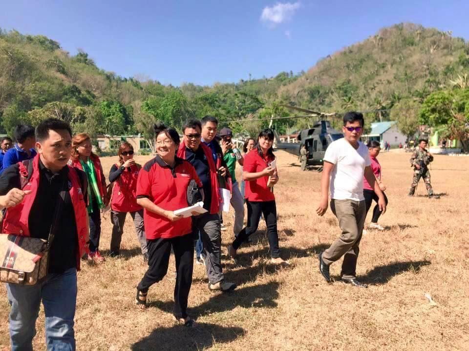 QUAKE. DSWD Secretary Judy Taguiwalo heads to a meeting with local officials in quake-hit Batangas. DSWD photo 