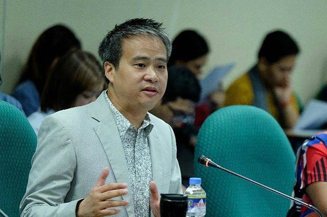 Gov’t income and jobs for Filipinos ‘lost’ to Chinese workers – Villanueva