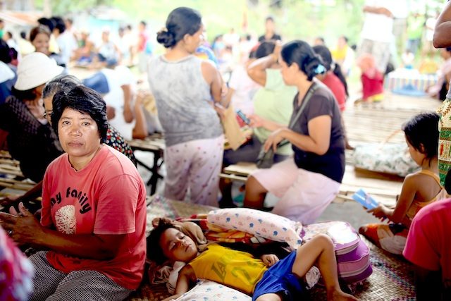 Ribuan orang di beberapa bagian Mindanao menyambut tahun 2016 di lokasi pengungsian