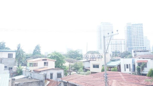Indonesia haze: Cebu residents urged to stay indoors or wear masks during peak hours