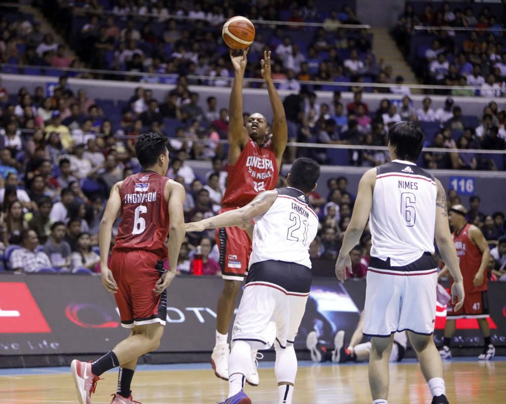 Ginebra slips past Mahindra to clinch top seed in Comms Cup