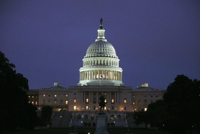 U.S. gov’t partially shuts as Congress, Trump fail to reach deal