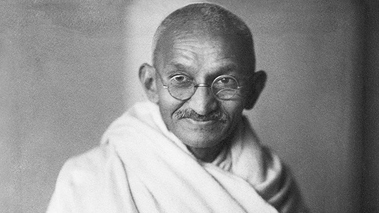 Mahatma Gandhi to stand with foes at British parliament