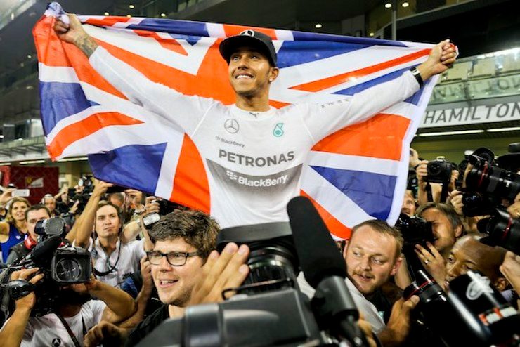 Formula One: Hamilton claims second world title