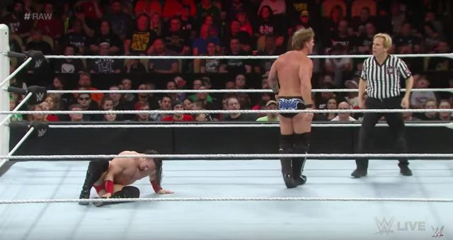 WATCH: WWE performer gets hurt for real and ref doesn’t notice