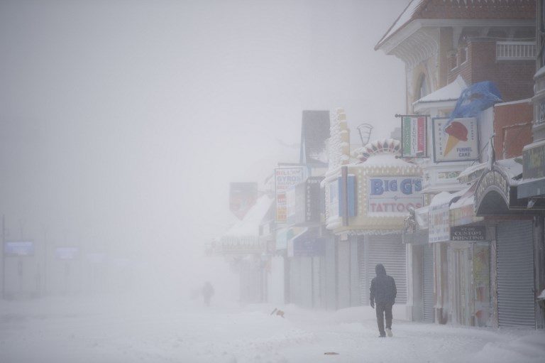 ‘Bomb cyclone’ pounds eastern US, 4 reported dead